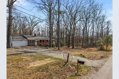 3818 Edgewood Terrace Road, Greensboro, NC 27406 - Photo 38