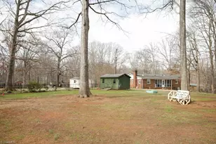 5003 Hiddenbrook Ct, McLeansville, NC 27301 - Photo 26