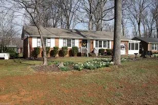5003 Hiddenbrook Ct, McLeansville, NC 27301 - Photo 2