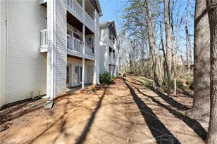 2326 W Vandalia Rd, Greensboro, NC 27407 - Photo 20