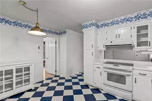 3519 Woodview Dr, High Point, NC 27265 - Photo 14