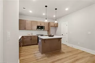 224 Longwood Dr, Winston-Salem, NC 27104 - Photo 8