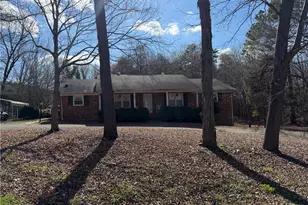 2853 Longpine Rd, Burlington, NC 27215 - Photo 2