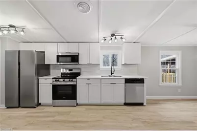 572 Fieldtop Drive, Winston-Salem, NC 27107 - Photo 16