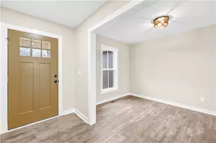 242 Bradley Farm Rd, Statesville, NC 28625 - Photo 4