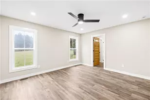 242 Bradley Farm Rd, Statesville, NC 28625 - Photo 16