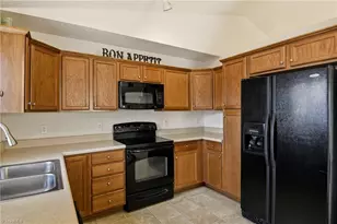 5812 Huckleberry Ct, Winston-Salem, NC 27105 - Photo 12