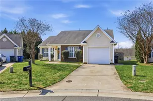 5812 Huckleberry Ct, Winston-Salem, NC 27105 - Photo 2