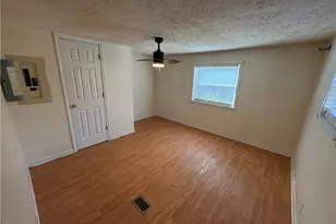 329 Graystone Rd, Mount Airy, NC 27030 - Photo 4