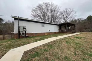 329 Graystone Rd, Mount Airy, NC 27030 - Photo 2