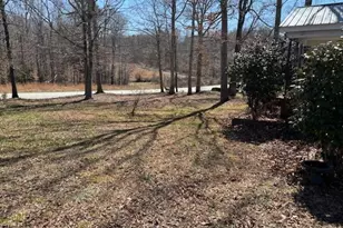 5530 Drake Rd, Greensboro, NC 27406 - Photo 8