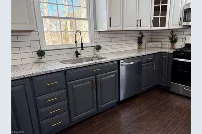 3 Woodclub Court, Greensboro, NC 27406 - Photo 14