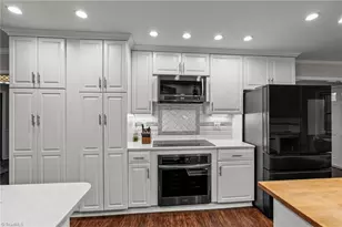 223 Ivy Cir, Advance, NC 27006 - Photo 8