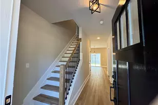 228 Longwood Dr, Winston-Salem, NC 27104 - Photo 2