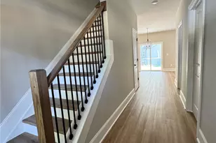228 Longwood Dr, Winston-Salem, NC 27104 - Photo 4