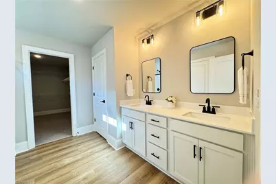 228 Longwood Drive, Winston-Salem, NC 27104 - Photo 28