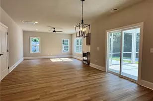 228 Longwood Dr, Winston-Salem, NC 27104 - Photo 10