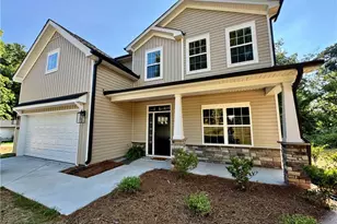 228 Longwood Dr, Winston-Salem, NC 27104 - Photo 1