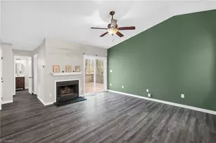 9 Dunnberry Ct, Greensboro, NC 27455 - Photo 4