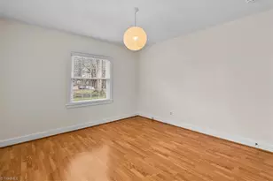 1216 Pamlico Dr, Greensboro, NC 27408 - Photo 20