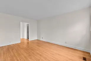 1216 Pamlico Dr, Greensboro, NC 27408 - Photo 4