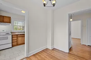 1216 Pamlico Dr, Greensboro, NC 27408 - Photo 10