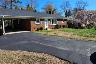 338 Hamilton Ave, Winston-Salem, NC 27107 - Photo 2