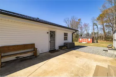 1067 Nc Highway 87, Reidsville, NC 27320 - Photo 24