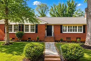 406 Park St, Lexington, NC 27292 - Photo 1