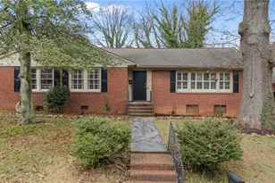 406 Park St, Lexington, NC 27292 - Photo 1