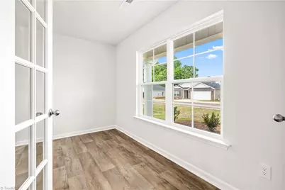 128 Greenbrier Way, Stoneville, NC 27048 - Photo 4