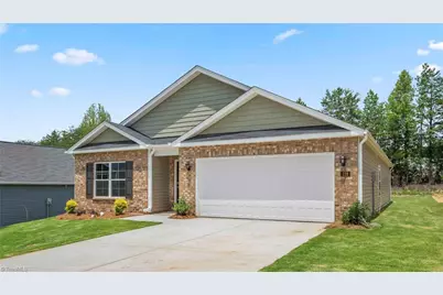 129 Greenbrier Way, Stoneville, NC 27048 - Photo 2