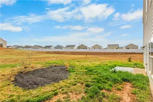 310 Beresford Wy, Greensboro, NC 27405 - Photo 34