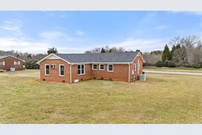 8204 Nc Highway 68, Stokesdale, NC 27357 - Photo 44