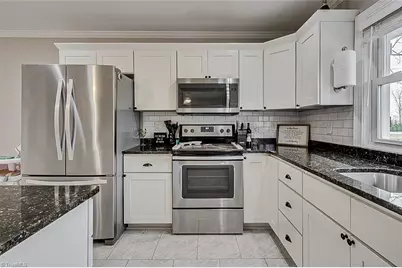 2571 Stutts Road, Asheboro, NC 27205 - Photo 10