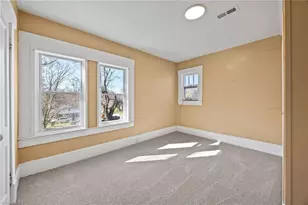 801 E Lexington Ave, High Point, NC 27262 - Photo 14