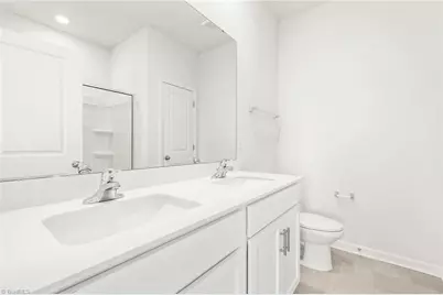 3009 Middle Creek Lane, Greensboro, NC 27405 - Photo 10