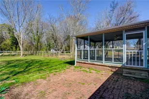 2229 Cherokee Ln, Winston-Salem, NC 27103 - Photo 32