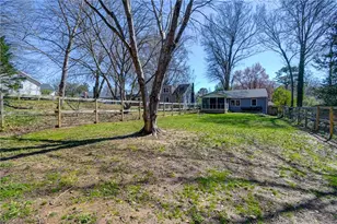 2229 Cherokee Ln, Winston-Salem, NC 27103 - Photo 34