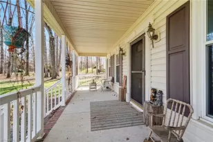 6211 Oak Forest Ct, Summerfield, NC 27358 - Photo 4