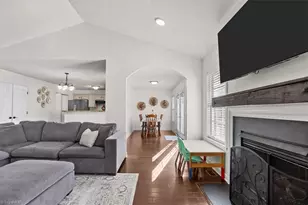 295 Calinda Dr, Thomasville, NC 27360 - Photo 6