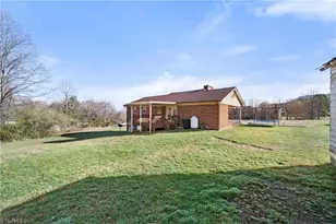 1041 Tom East Rd, Westfield, NC 27053 - Photo 18