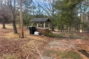 7518 Russell Rd, Durham, NC 27712 - Photo 6