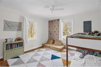 319 Avery Avenue, High Point, NC 27265 - Photo 12