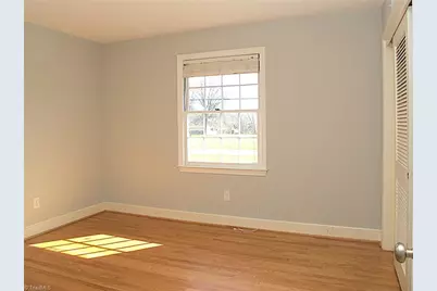 2862 Spicewood Drive, Winston-Salem, NC 27106 - Photo 12