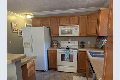 47 Peacock Lane, Sparta, NC 28675 - Photo 8