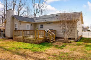 609 Ladford Ln, High Point, NC 27265 - Photo 4