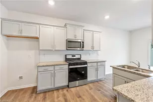 3696 Waterford Oak Ct, High Point, NC 27265 - Photo 12