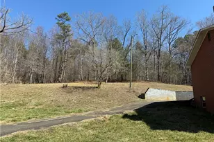 6222 Pine St, Mount Airy, NC 27030 - Photo 4