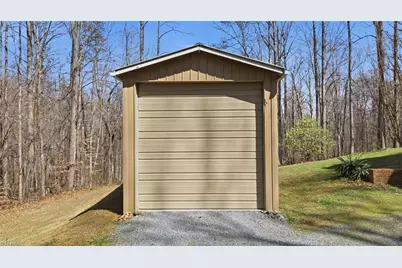 1100 Woodridge Lane, Yadkinville, NC 27055 - Photo 14